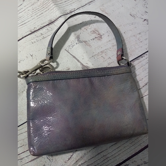 Coach Poppy wristlet purple shiny - Picture 6 of 6
